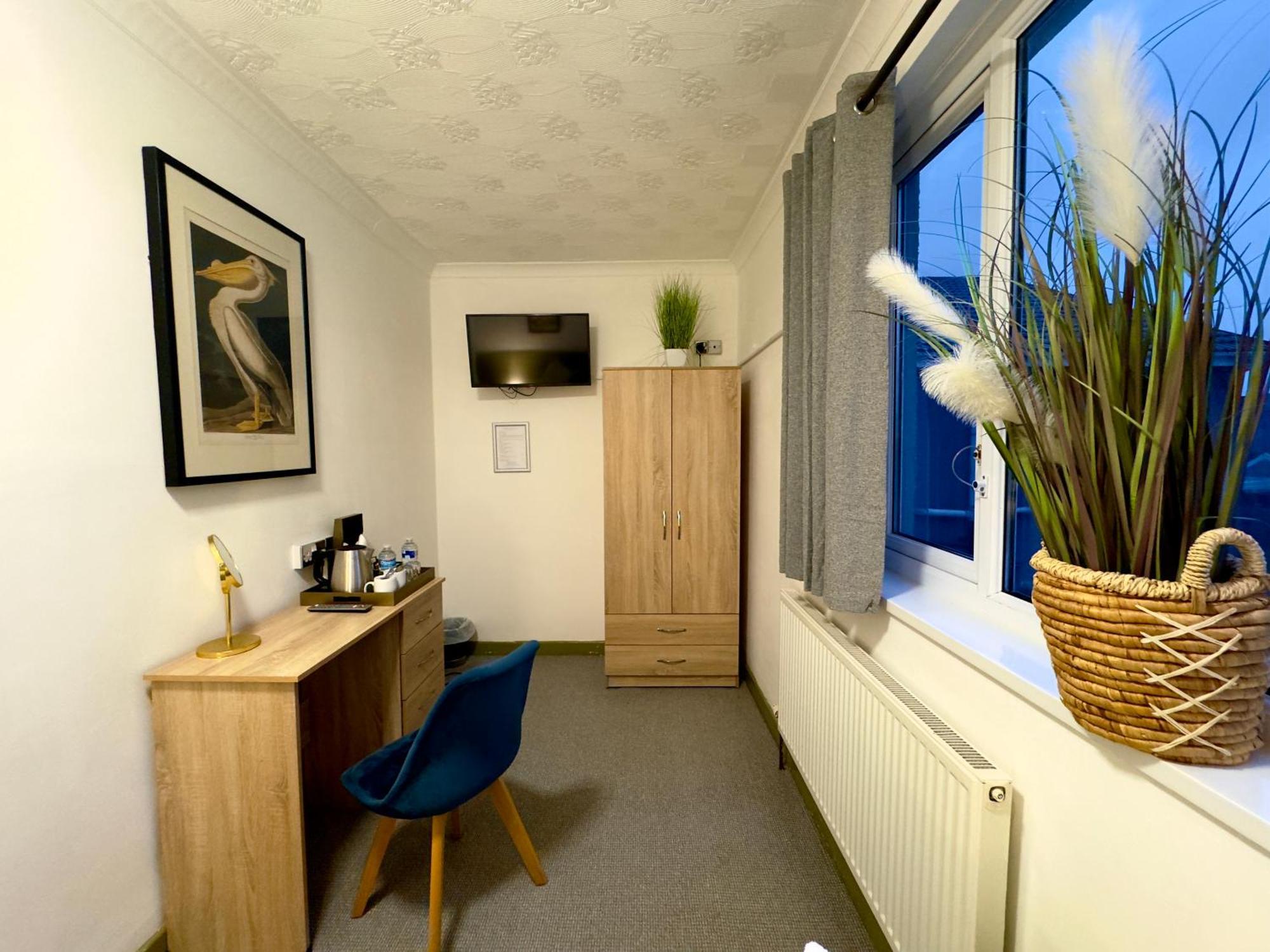 Coastal Park Accommodation Llanelli Exterior foto